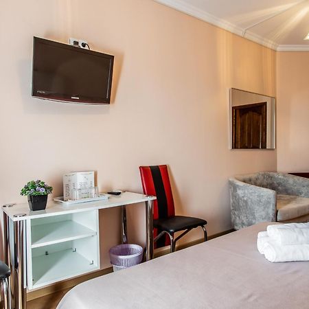 Star Rent Hotel Кишинів Екстер'єр фото
