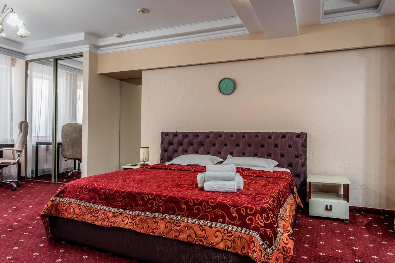 Star Rent Hotel Кишинів Екстер'єр фото