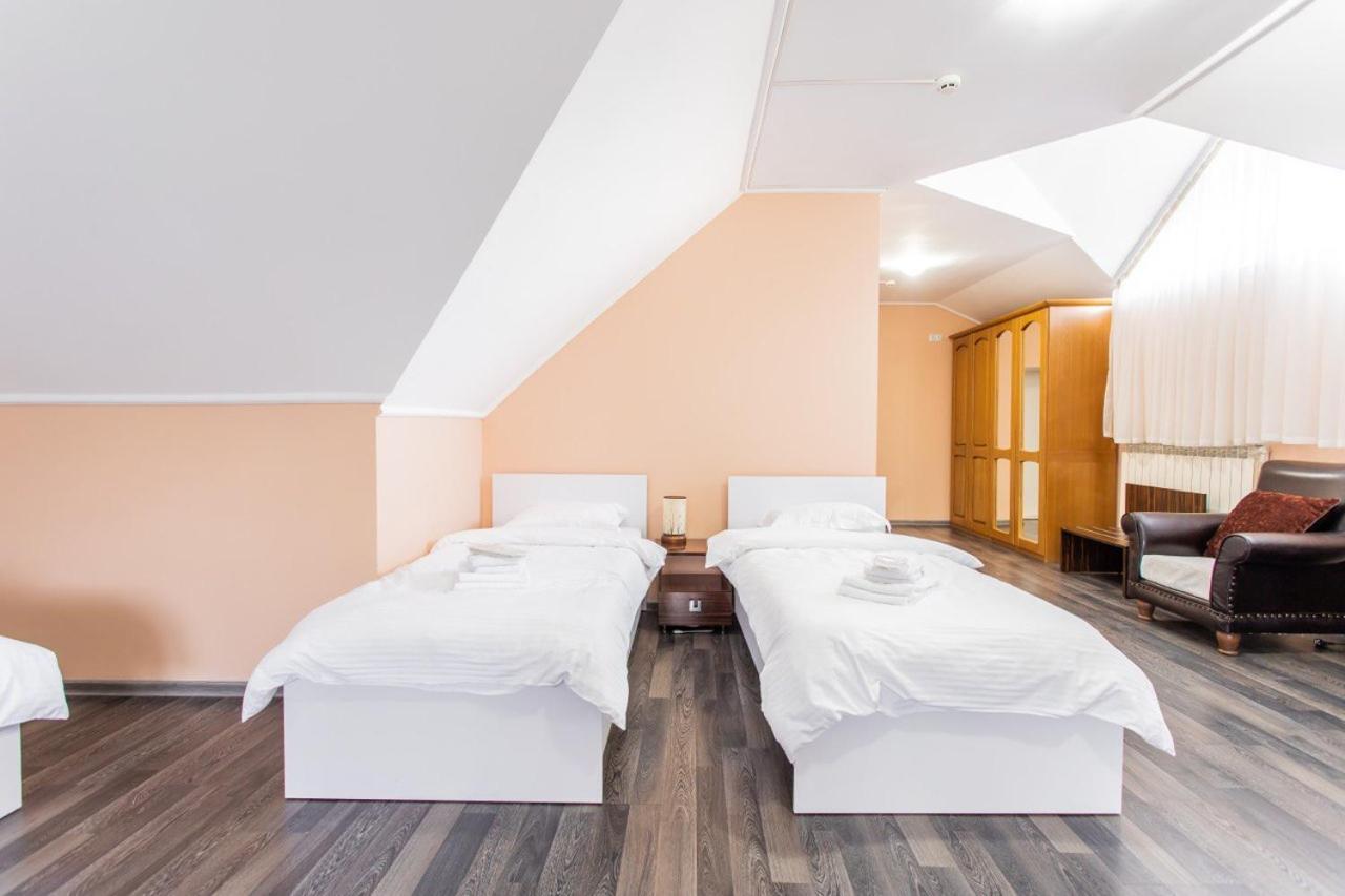 Star Rent Hotel Кишинів Екстер'єр фото