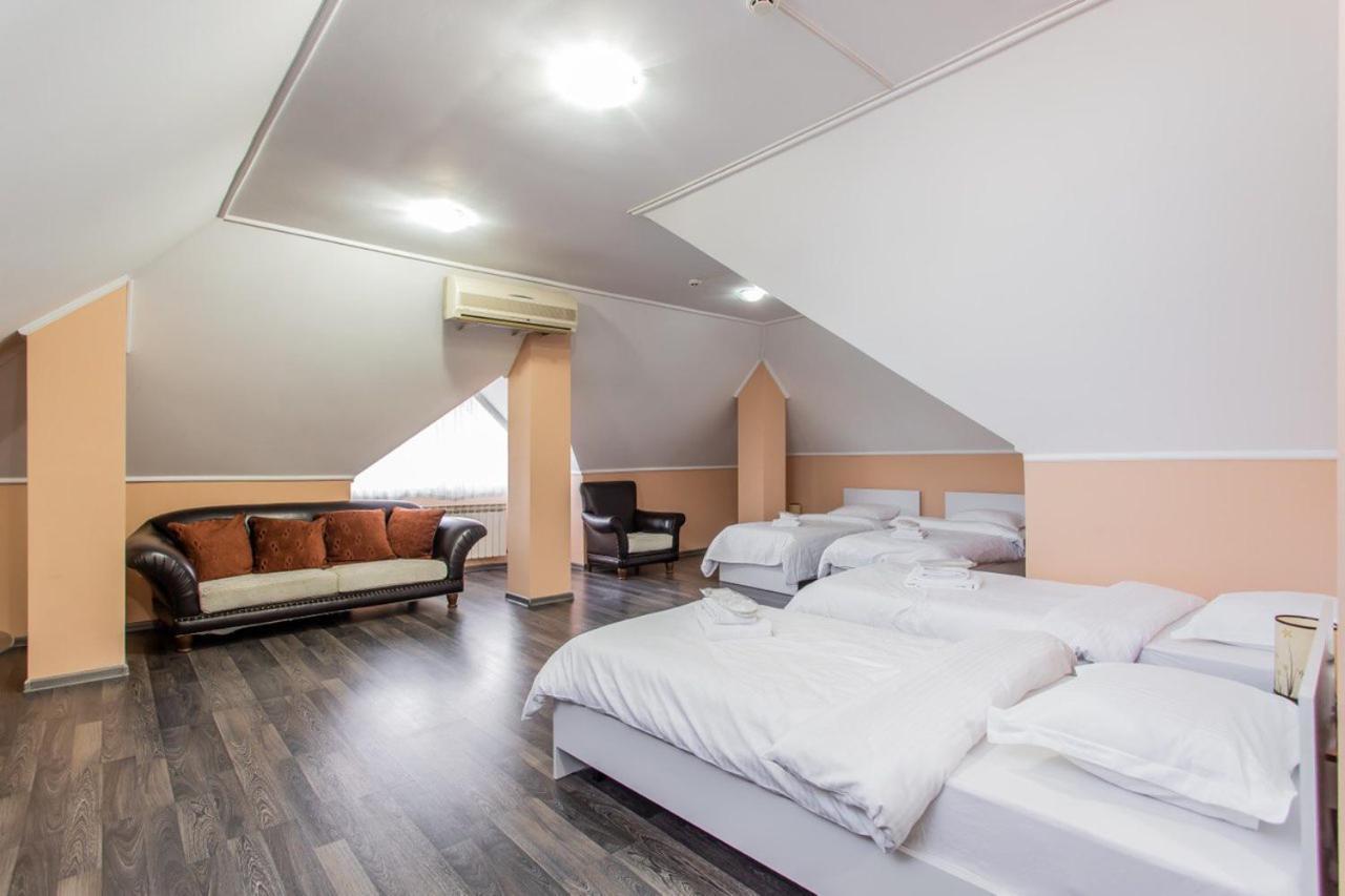 Star Rent Hotel Кишинів Екстер'єр фото