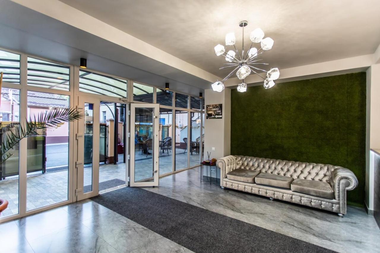 Star Rent Hotel Кишинів Екстер'єр фото