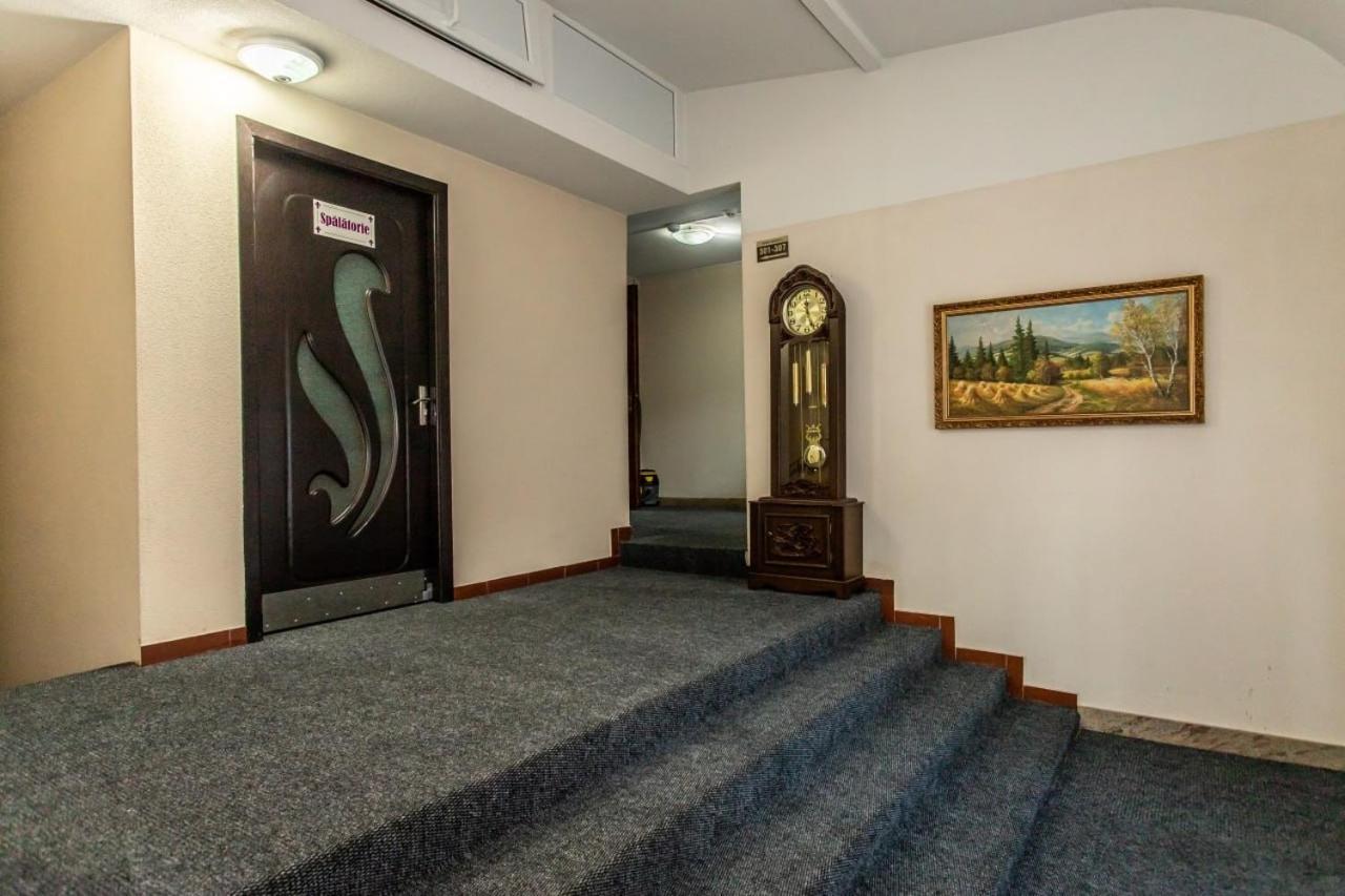 Star Rent Hotel Кишинів Екстер'єр фото